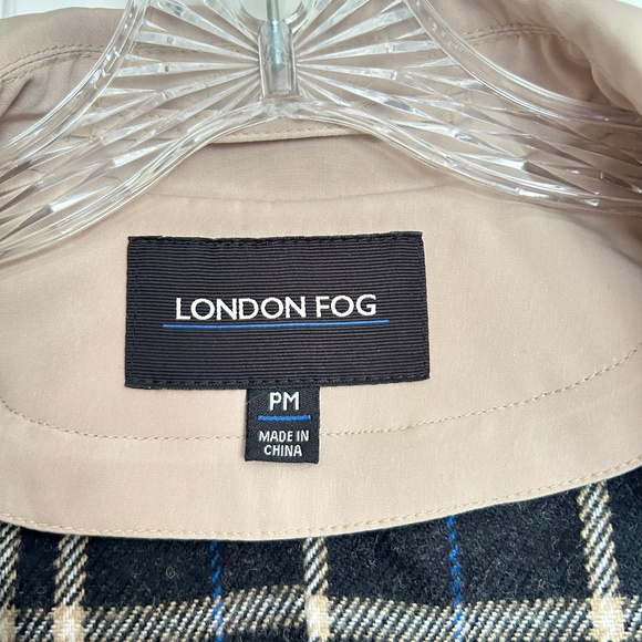 “London Fog” Trench Coat - Picture 4 of 14